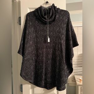 CHICO’S Womens size S/M with chicos necklace.  Brand new!